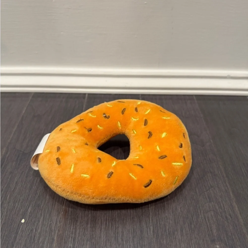 NWOT Orange Bagel Plush Pet Dog Toy